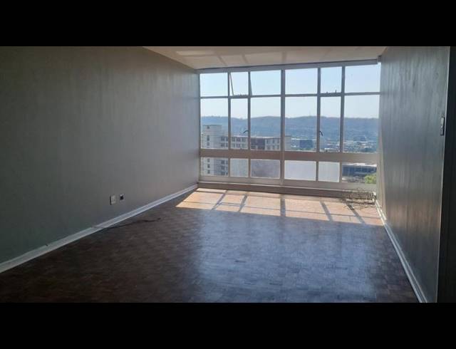 2 BEDROOM PROPERTY TO RENT IN BEDFORD GARDENS